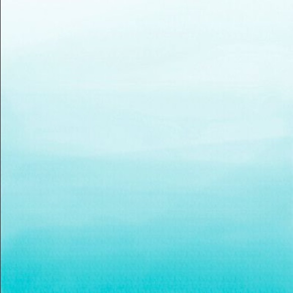 Meet your Posher, Cristina - Picture 1 of 1